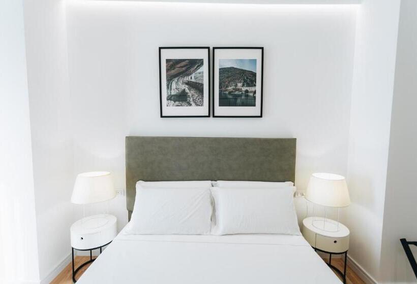 צימר Centoquindici Rooms & Suite