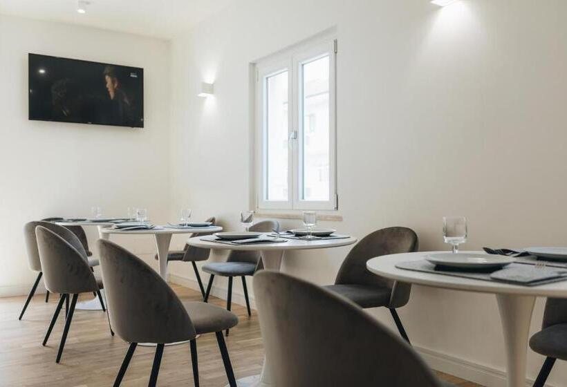 צימר Centoquindici Rooms & Suite