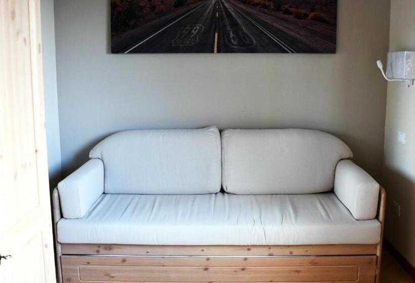 Eco Rooms & Apartments