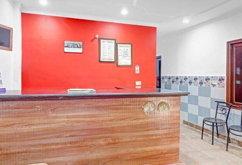 בית מלון כפרי Spot On Relax Inn