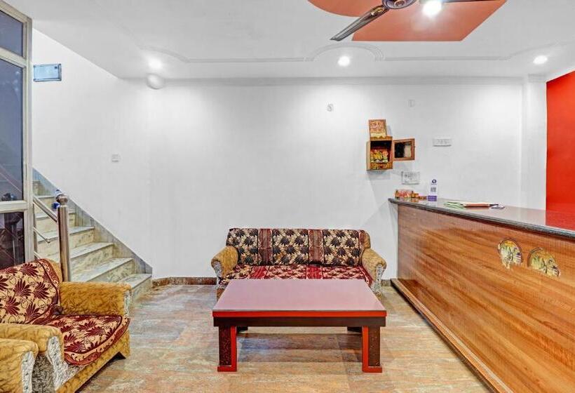 בית מלון כפרי Spot On Relax Inn