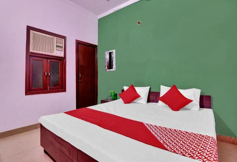 בית מלון כפרי Spot On Relax Inn