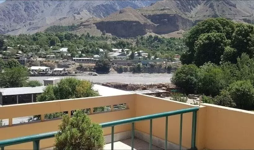 هتل Tirch Mir View  Chitral