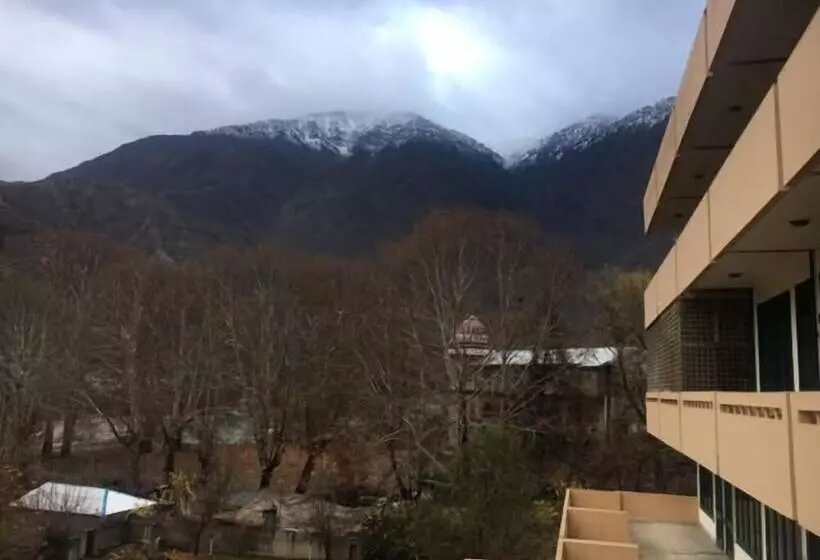 هتل Tirch Mir View  Chitral