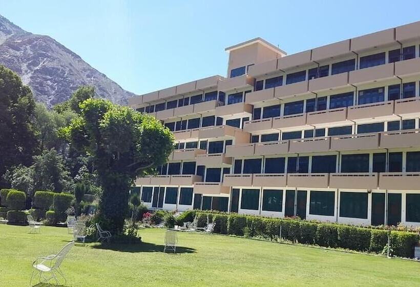 هتل Tirch Mir View  Chitral