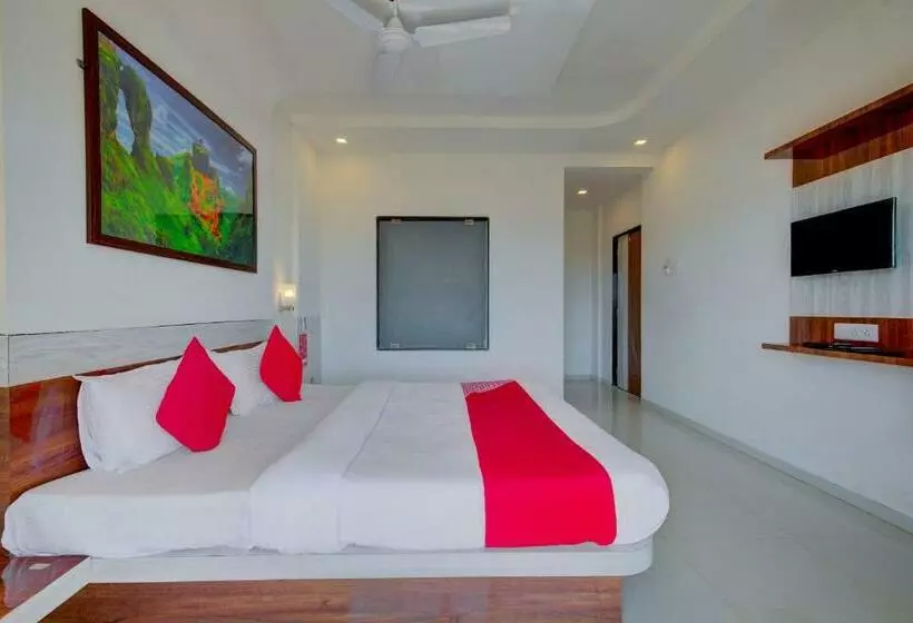 Oyo 23695 Hotel Down Town