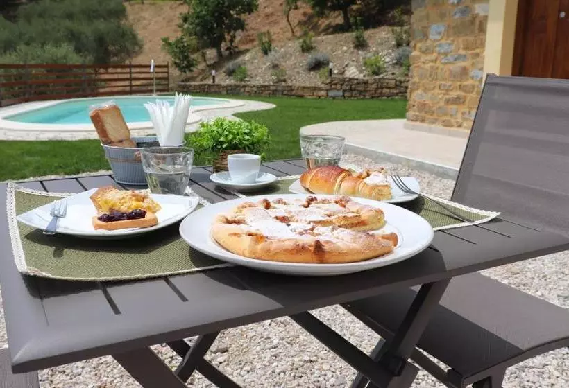 ベッドアンドブレックファースト Agriturismo Il Pero
