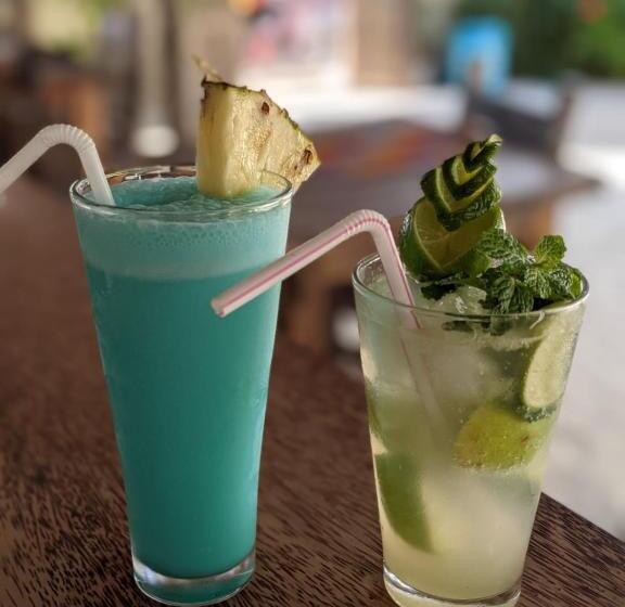 Chikachika Beach B&b