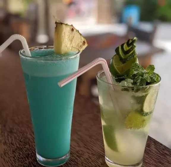 Chikachika Beach B&b