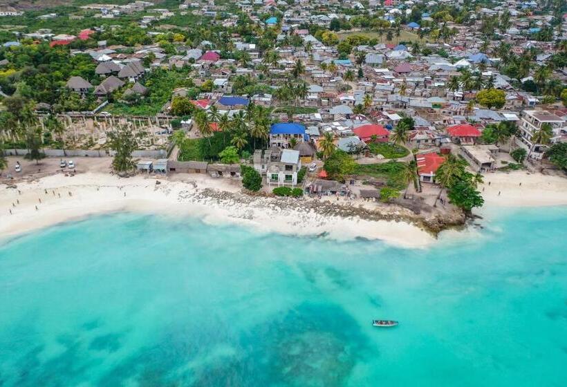 Chikachika Beach B&b