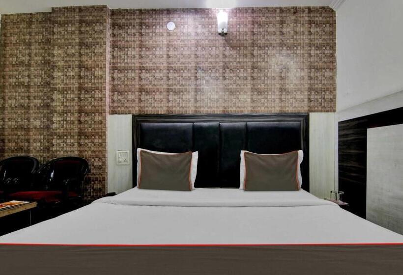 Hotell Collection O The Shree Dhar Niwas