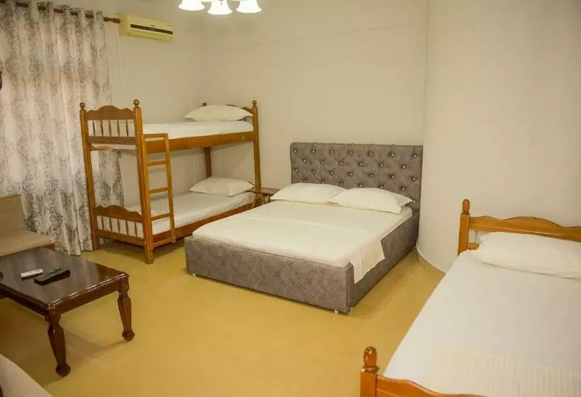 Hostel Central Shkoder