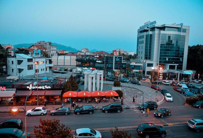 Hostel Central Shkoder