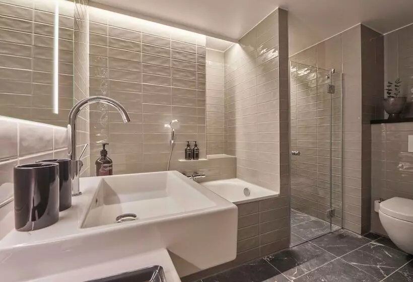 Adina Apartment Hotel Munich