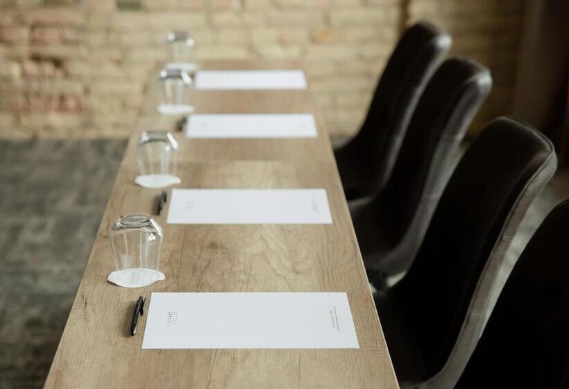 Calvary Hotel & Restaurant Vilnius