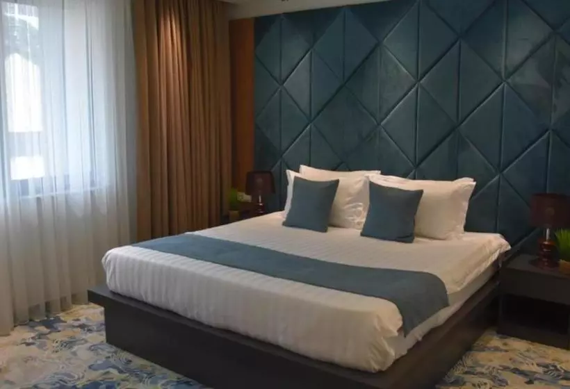 هتل Apartments Jordan Luxury