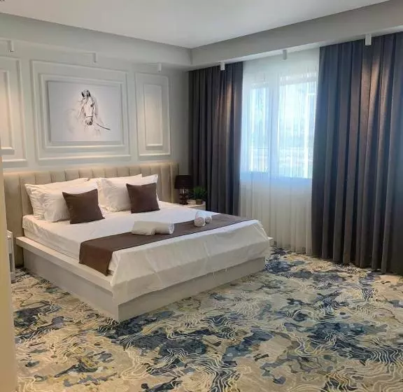 هتل Apartments Jordan Luxury