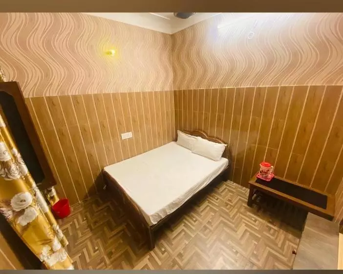 هتل New Lucknow