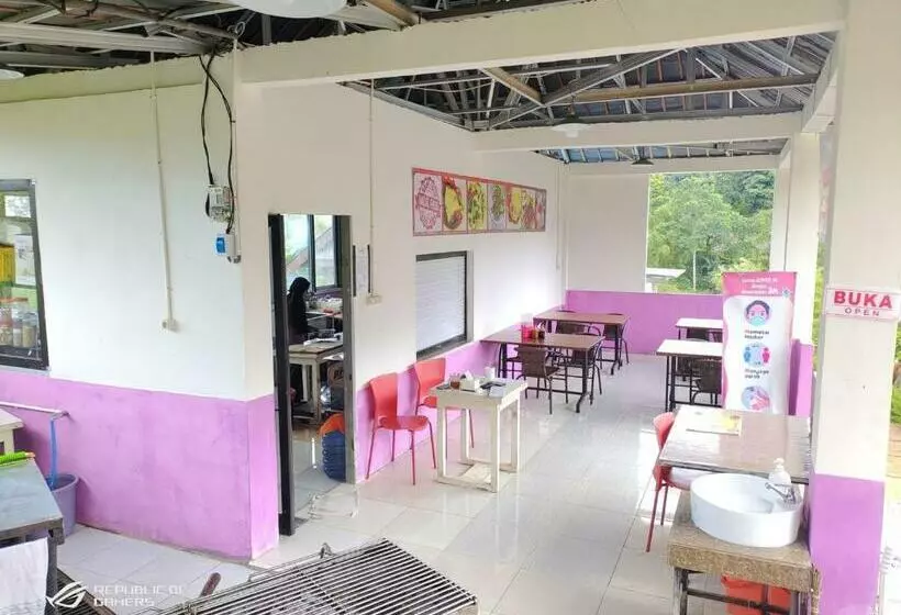 ホテル Rumah Kurcaci D'sawah