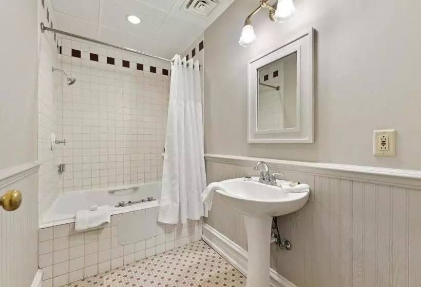 ホテル The Audubon Inn Llc