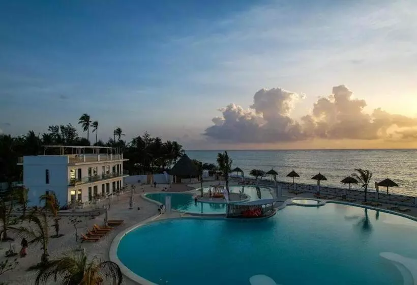 ホテル The One Resort Zanzibar