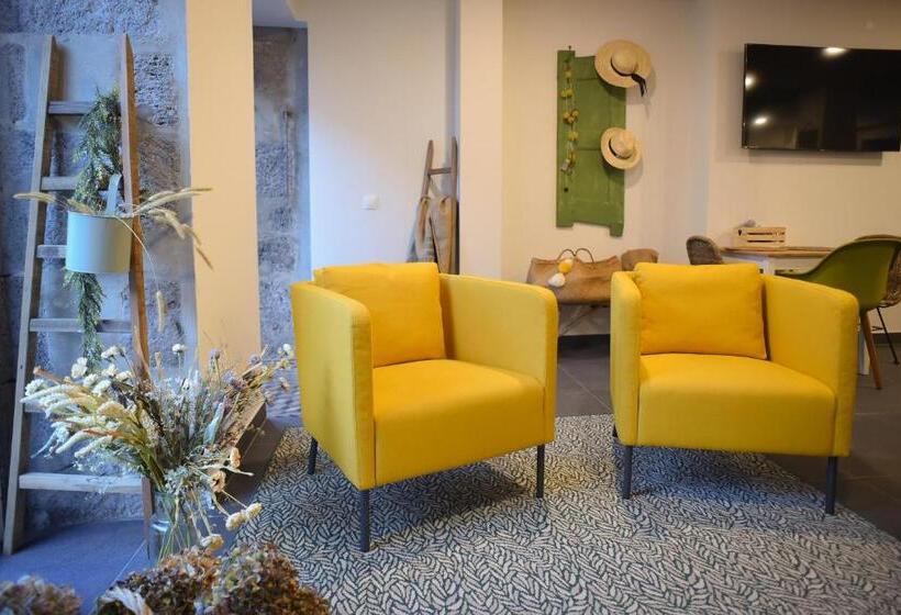 Largo Bispo Boutique Hostel