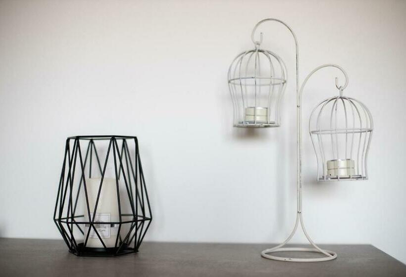 ペンション Cadoni Guest House