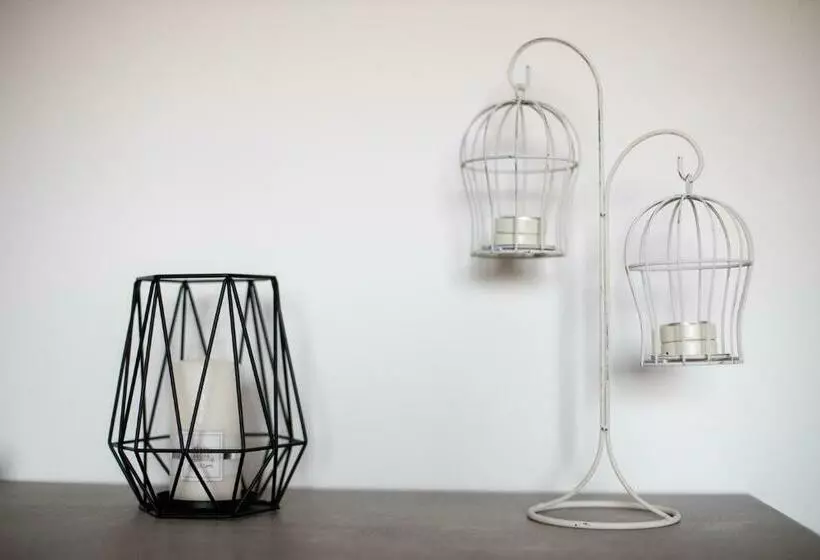 ペンション Cadoni Guest House