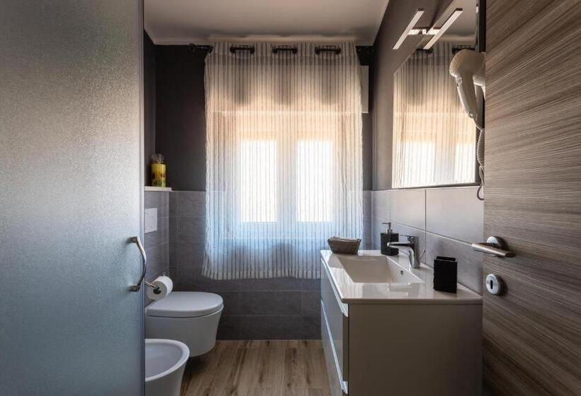 ペンション Cadoni Guest House