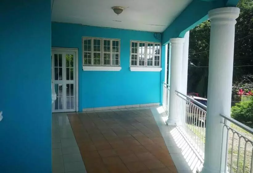 Majatalo Hostal Familiar Villa Nome