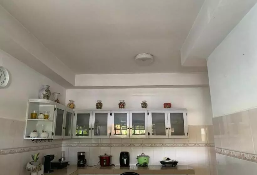 Majatalo Hostal Familiar Villa Nome