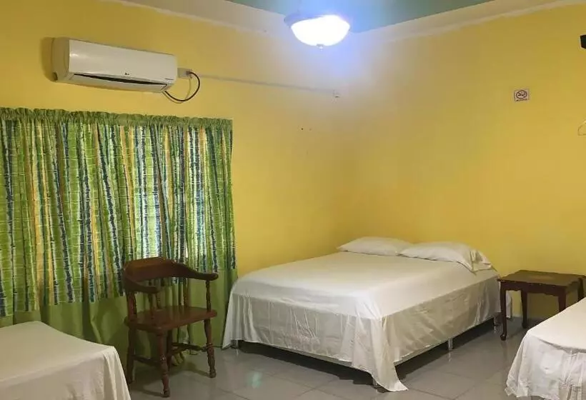 Majatalo Hostal Familiar Villa Nome