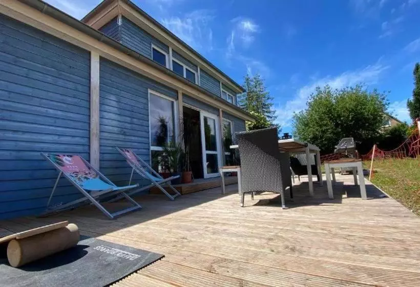 Hostel Oder Ferienwohnung 1 16 Personen Im Blauen Haus