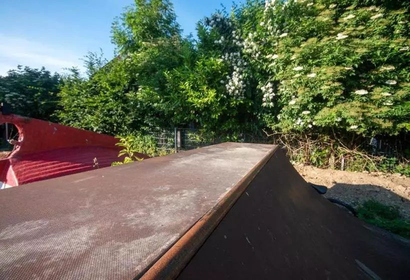 Hostel Oder Ferienwohnung 1 16 Personen Im Blauen Haus