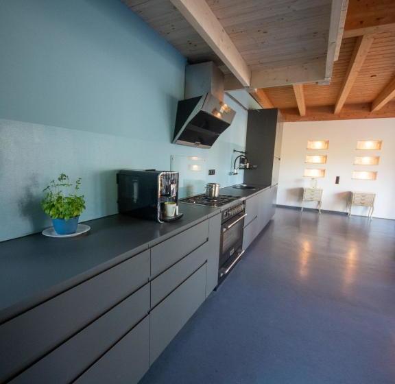 Hostel Oder Ferienwohnung 1 16 Personen Im Blauen Haus