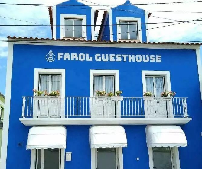 Retkeilymaja Farol Guesthouse