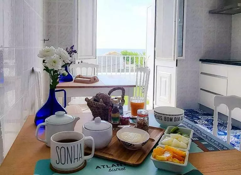 Retkeilymaja Farol Guesthouse