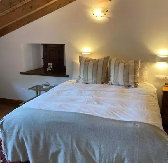 Aamiaismajoitus (B&B) La Valuisilla, Hotel Rural