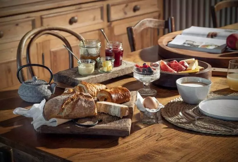 Aamiaismajoitus (B&B) Maison Colette