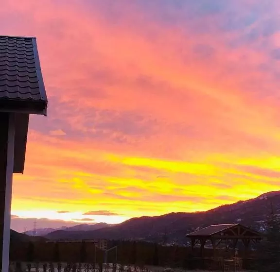 ホテル Cottage Chalet And Tours