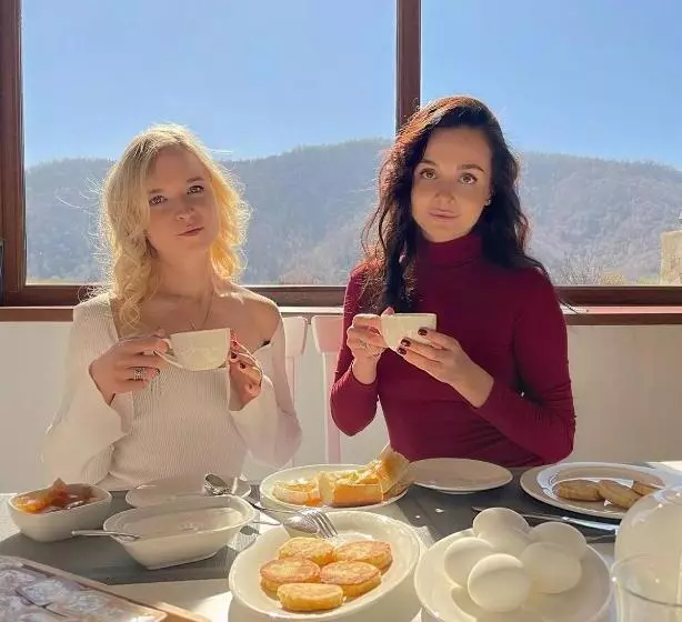 ホテル Cottage Chalet And Tours