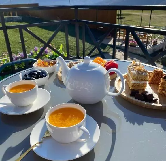 ホテル Cottage Chalet And Tours