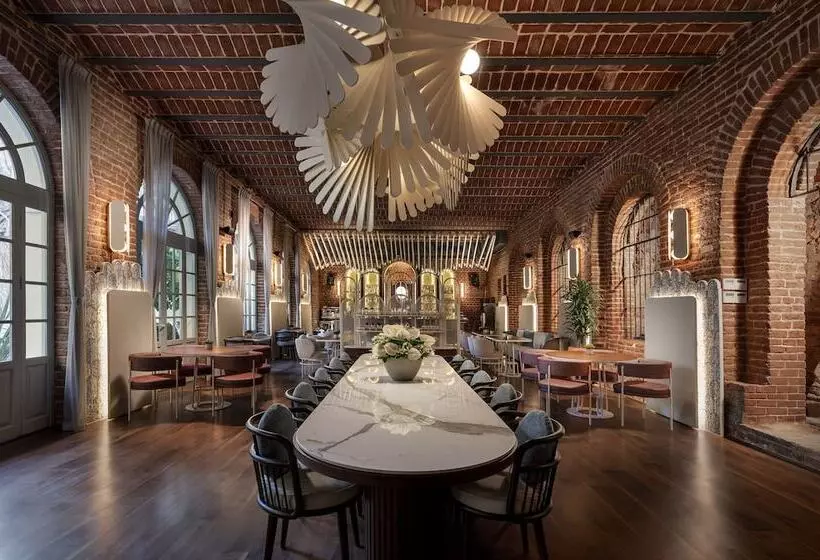 Hotel Ecole St. Pierre