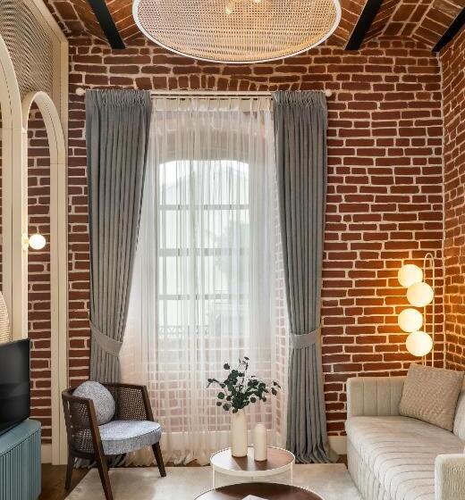 Hotel Ecole St. Pierre