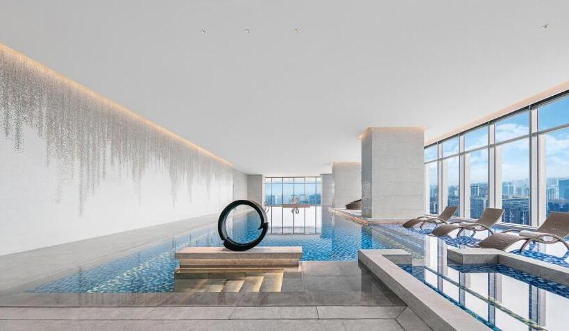 Grand Bay Hotel Chengdu