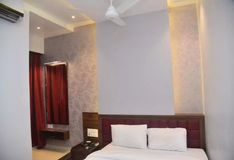 Hotelli Mayur
