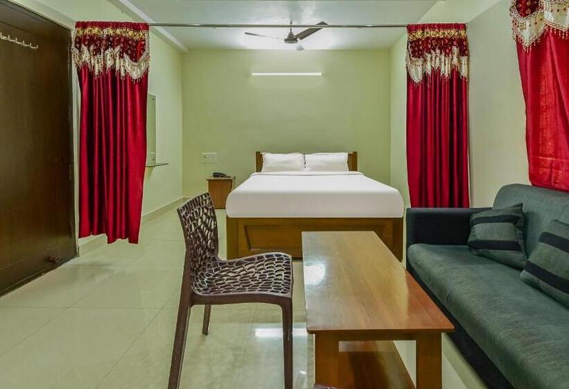 هتل Sri Krishna Eden