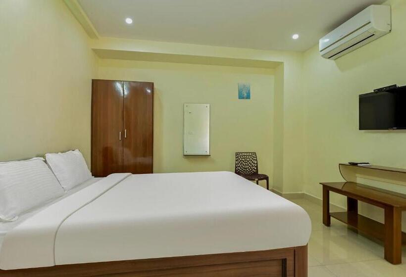 هتل Sri Krishna Eden