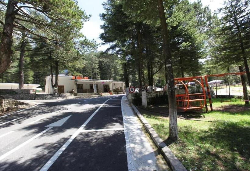 هتل Bujtina Uji I Panjes, Log Cabins