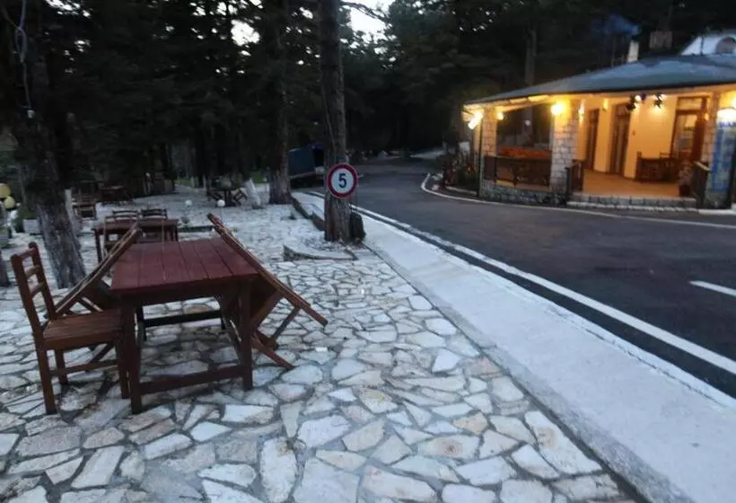 هتل Bujtina Uji I Panjes, Llogara